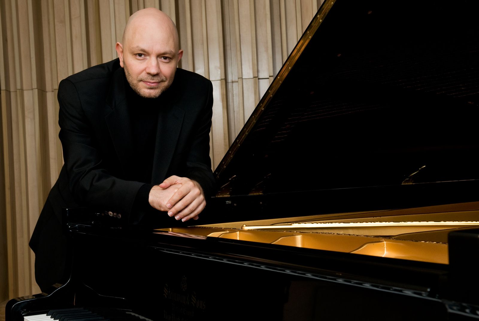 ÖZGÜR AYDIN - Pianist
