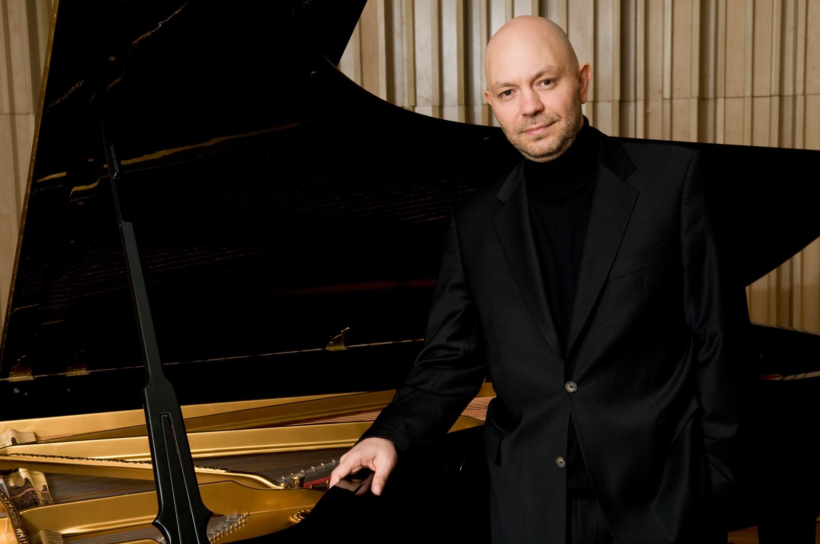 ÖZGÜR AYDIN - Pianist