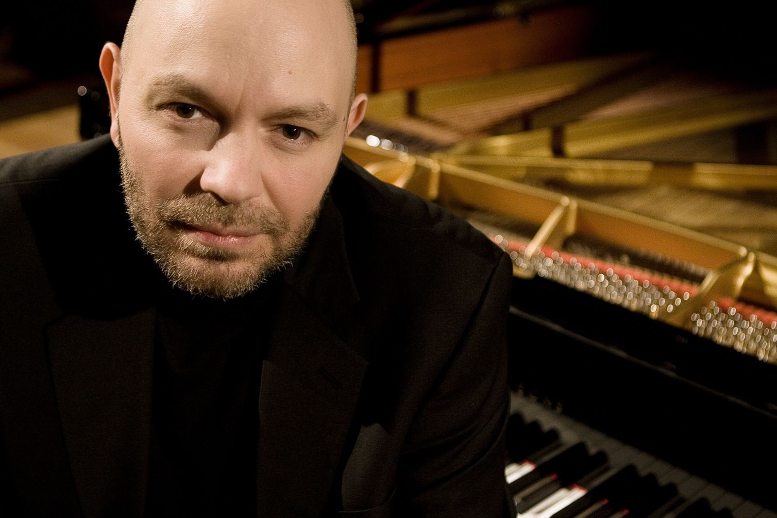 ÖZGÜR AYDIN - Pianist